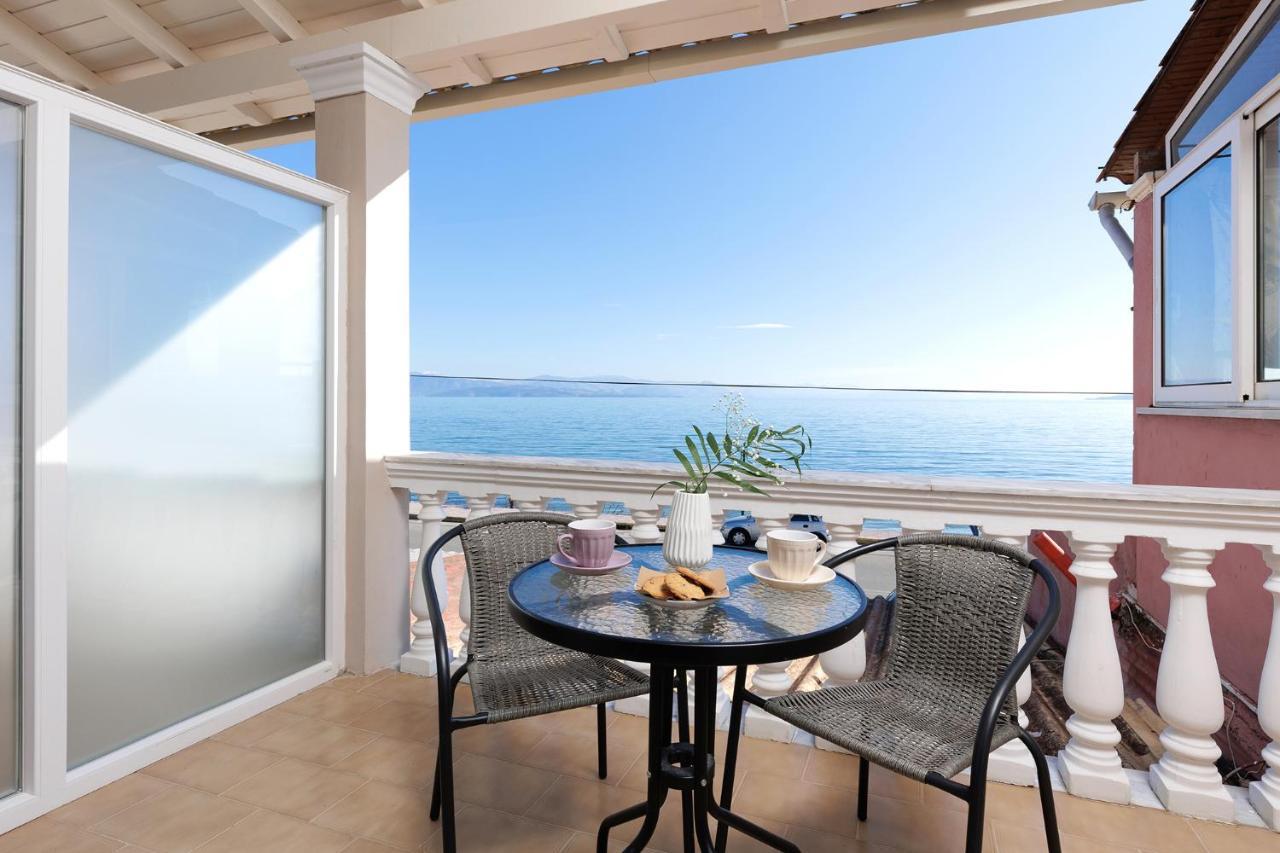Marina Beachfront Apartment By Konnect, Ypsos Extérieur photo